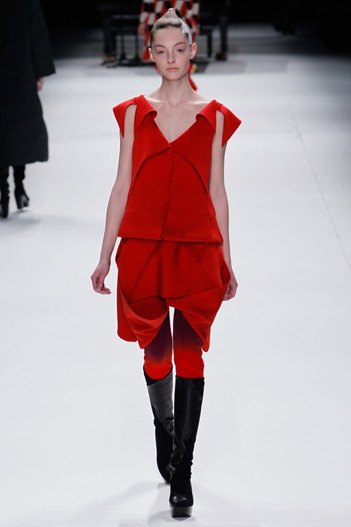 Wearable Trends: Issey Miyake Ready-To-Wear Fall 2011, Paris Fashion Week
